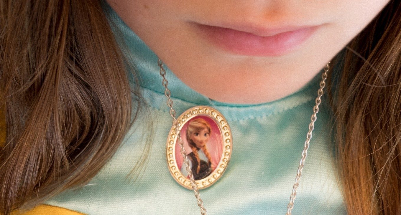 Sheila R. Melhem. Solo un nombre